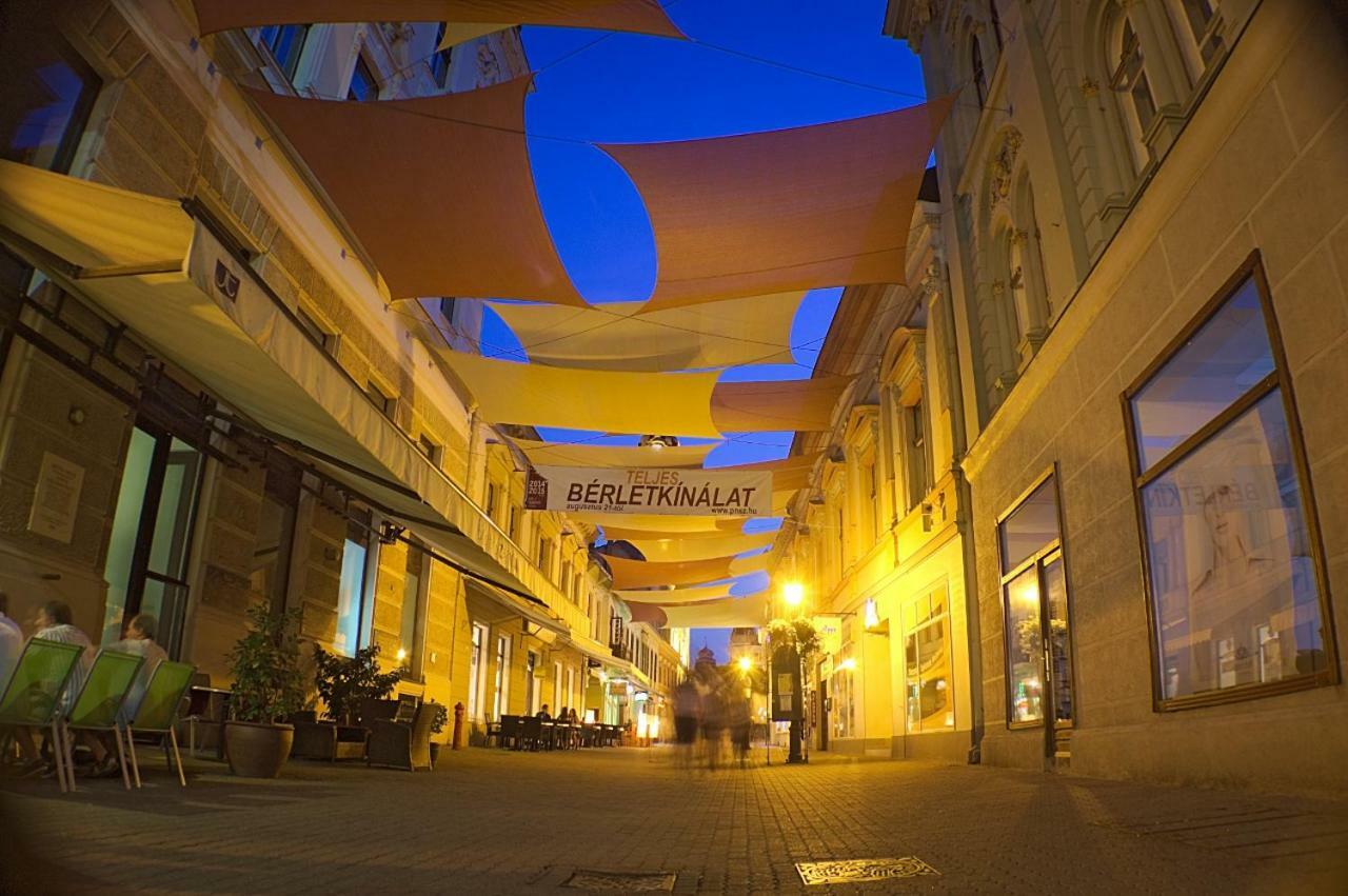 Deluxe Home Pécs Zewnętrze zdjęcie